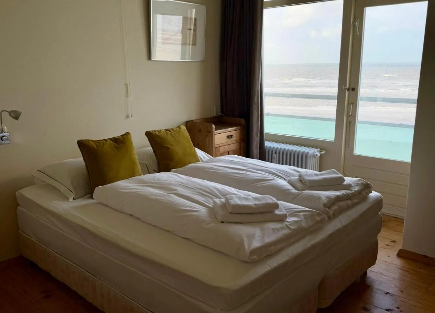 Blue Bay زاندفورت